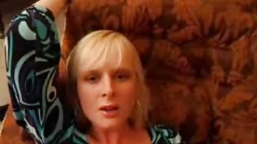Bang Bros වෙතින් ආකර්ෂණීය Kira Perez සමඟ Handjob දර්ශනය