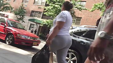 Porn Pros වෙතින් අලංකාර Chloe Temple සමඟ අසභ්‍ය සිපගැනීම
