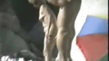Naughty America වෙතින් නියම ඩයනා ග්‍රේස් සමඟ දිගු කකුල් වීඩියෝව