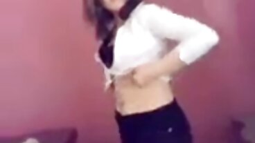Cum4K වෙතින් ආකර්ෂණීය Chloe Temple සමඟ ස්ථිර බූරු කාමුක දර්ශන