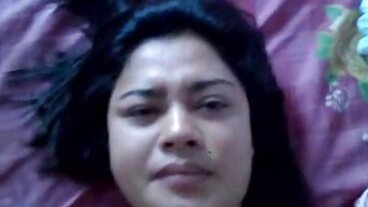 ටීම් ස්කීට් වෙතින් අං සහිත ඩේසි ස්ටෝන් සමඟ හෑන්ඩ්ජොබ් කාමුක දර්ශන