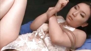 21 නැචුරල් වලින් පොළඹවන කේට් රිච් සමඟ මුඛ පිපිරීම