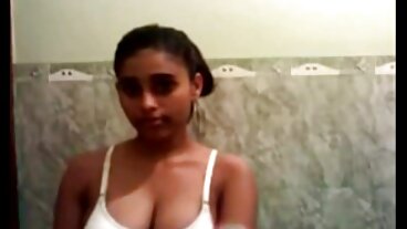 ප්‍රයිවට් වෙතින් අං සහිත ෆ්ලෝරන් රසල් සමඟ ප්‍රතිලෝම කව්ගර්ල් චිත්‍රපටය