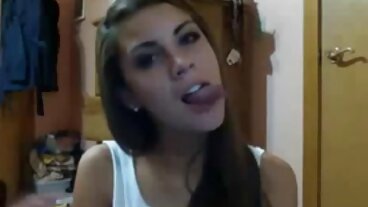 SexArt වෙතින් උණුසුම් Tiffany Tatum සමඟ උරහිස් මත කකුල්