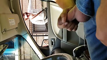 Scam Angels වෙතින් ආකර්ෂණීය Alina Lopez සහ Gia Milana සමඟ Ffm ක්‍රියාව