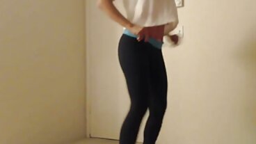 Naughty America වෙතින් ආකර්ශනීය Giselle Palmer සමඟ Titplay ඉස්කුරුප්පු ඇණ